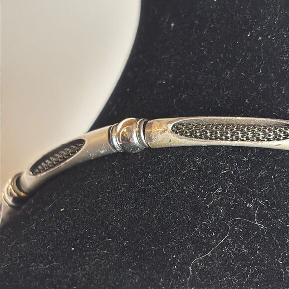 Minimalist Silver Tone Beaded Necklace with Texture 18” - Picture 4 of 8